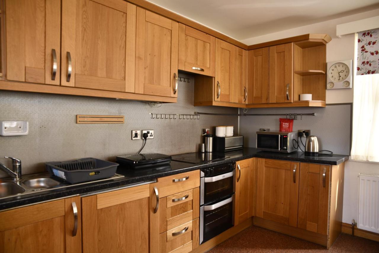 The Knighton Apartment Bagian luar foto
